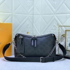 Louis Vuitton Hobo Bags